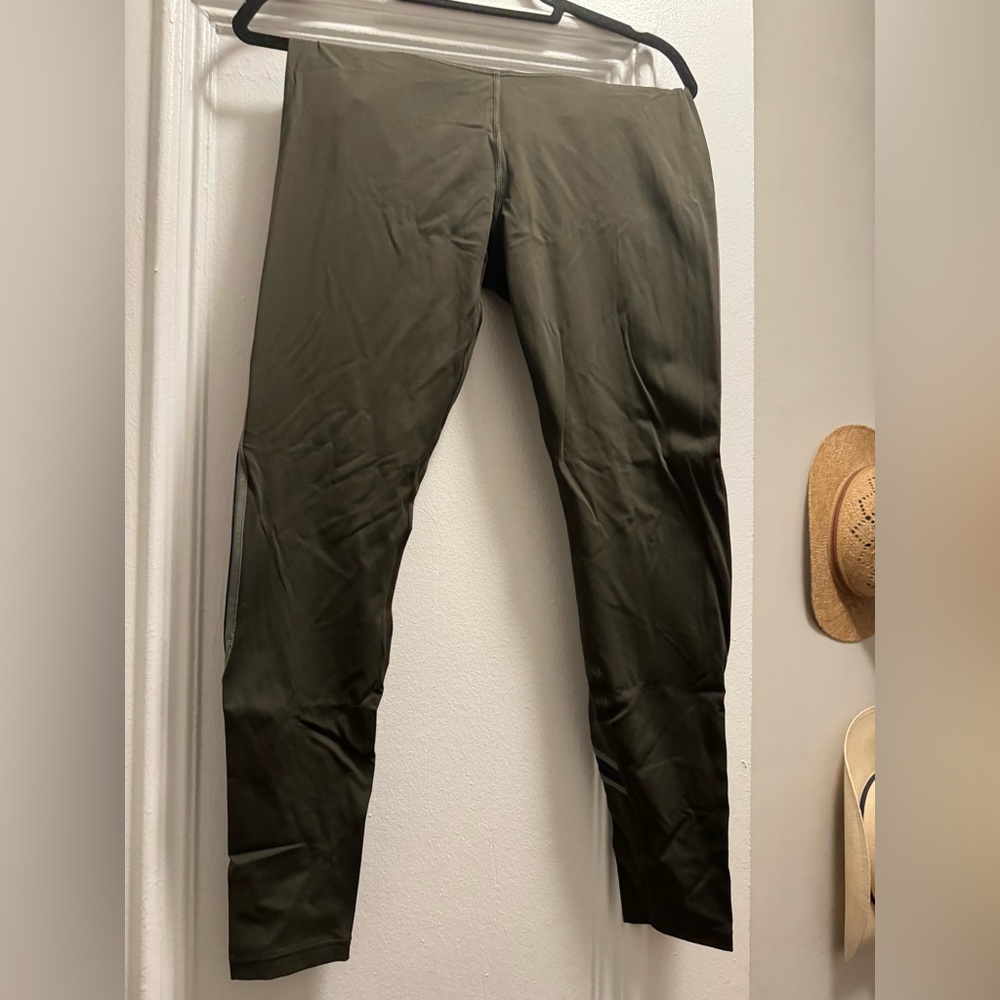 Lululemon army green leggings, size 10